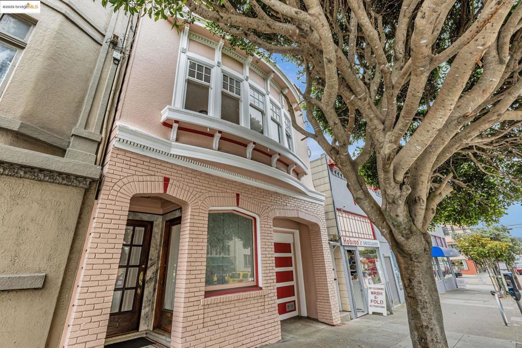 2033 Clement St  San Francisco CA 94121 photo
