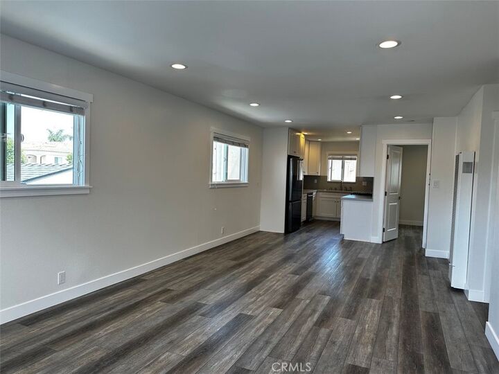 Property Photo:  2602 Apple Avenue  CA 90501 