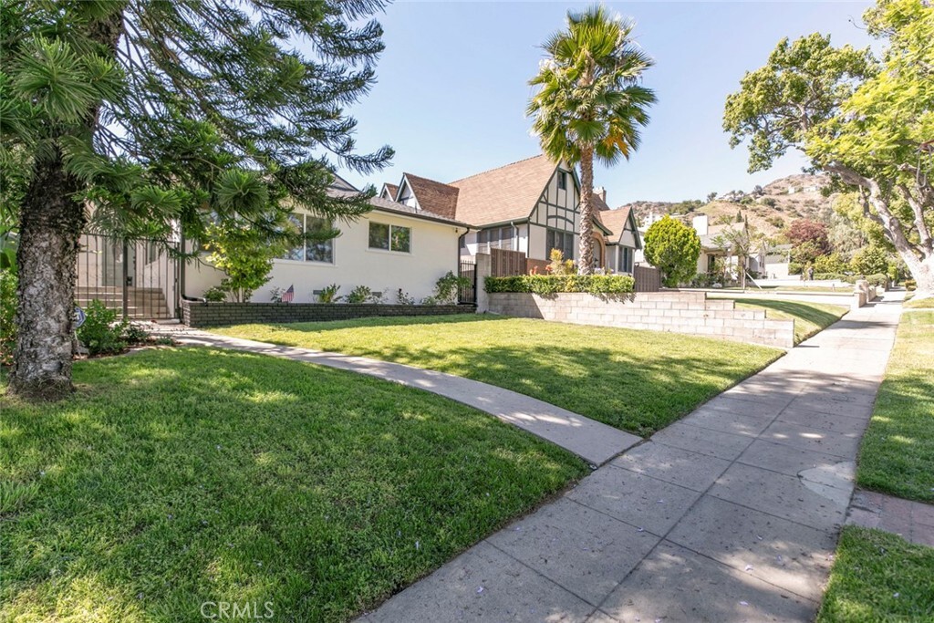 Property Photo: 1061 E Santa Anita Avenue CA 91501