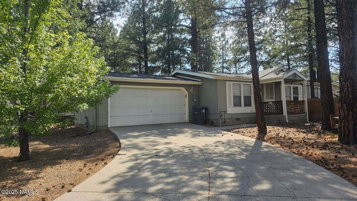 1301 S Burlington Street  Flagstaff AZ 86001 photo