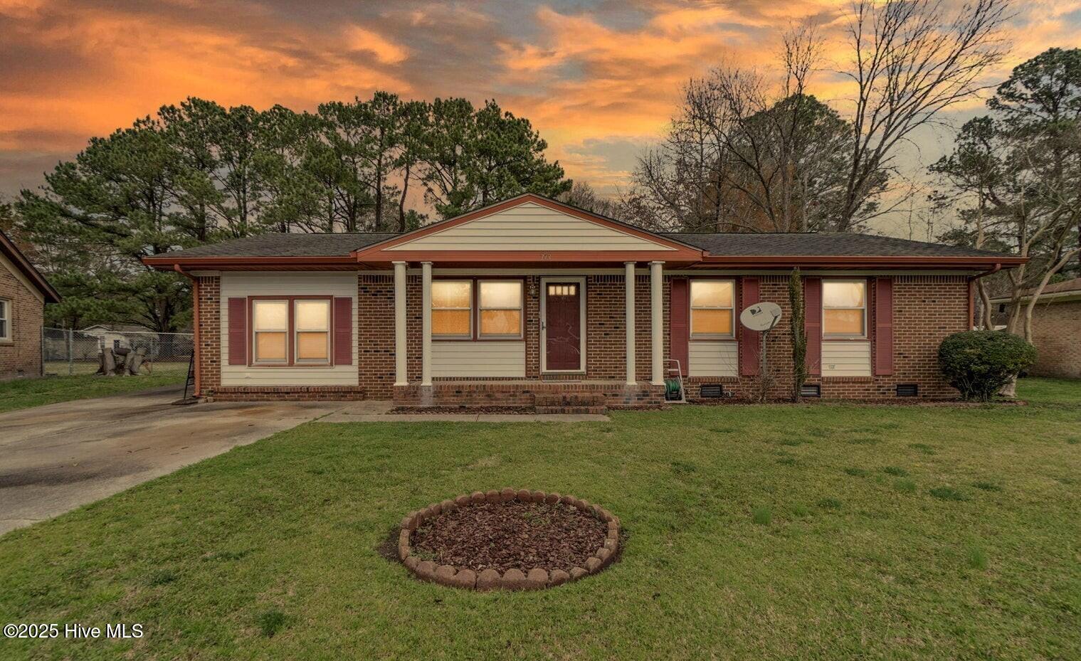 713 Oakdale Drive  Elizabeth City NC 27909 photo