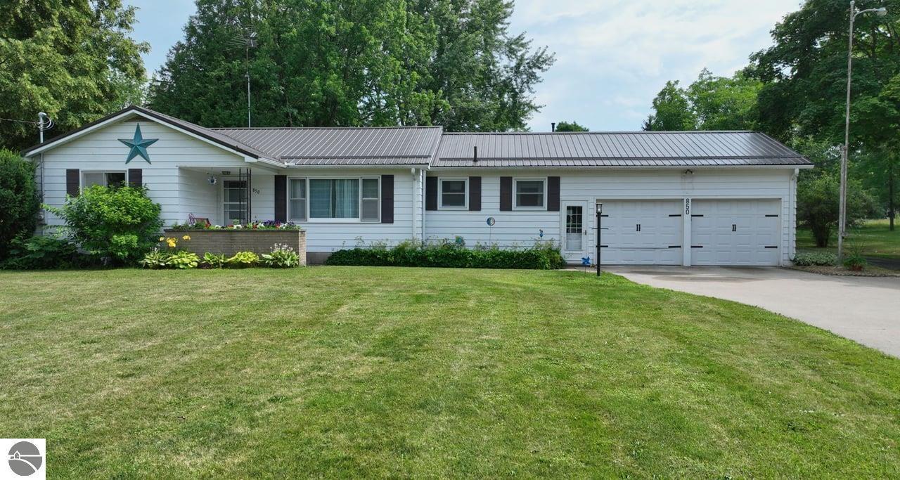 Property Photo: 850 E Remus Road MI 48858