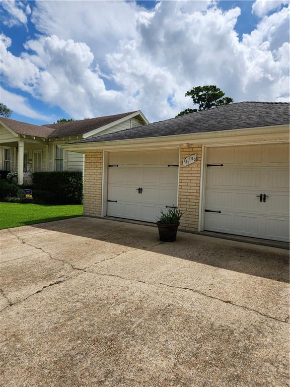Property Photo: 121 Ridgeway Drive LA 70001
