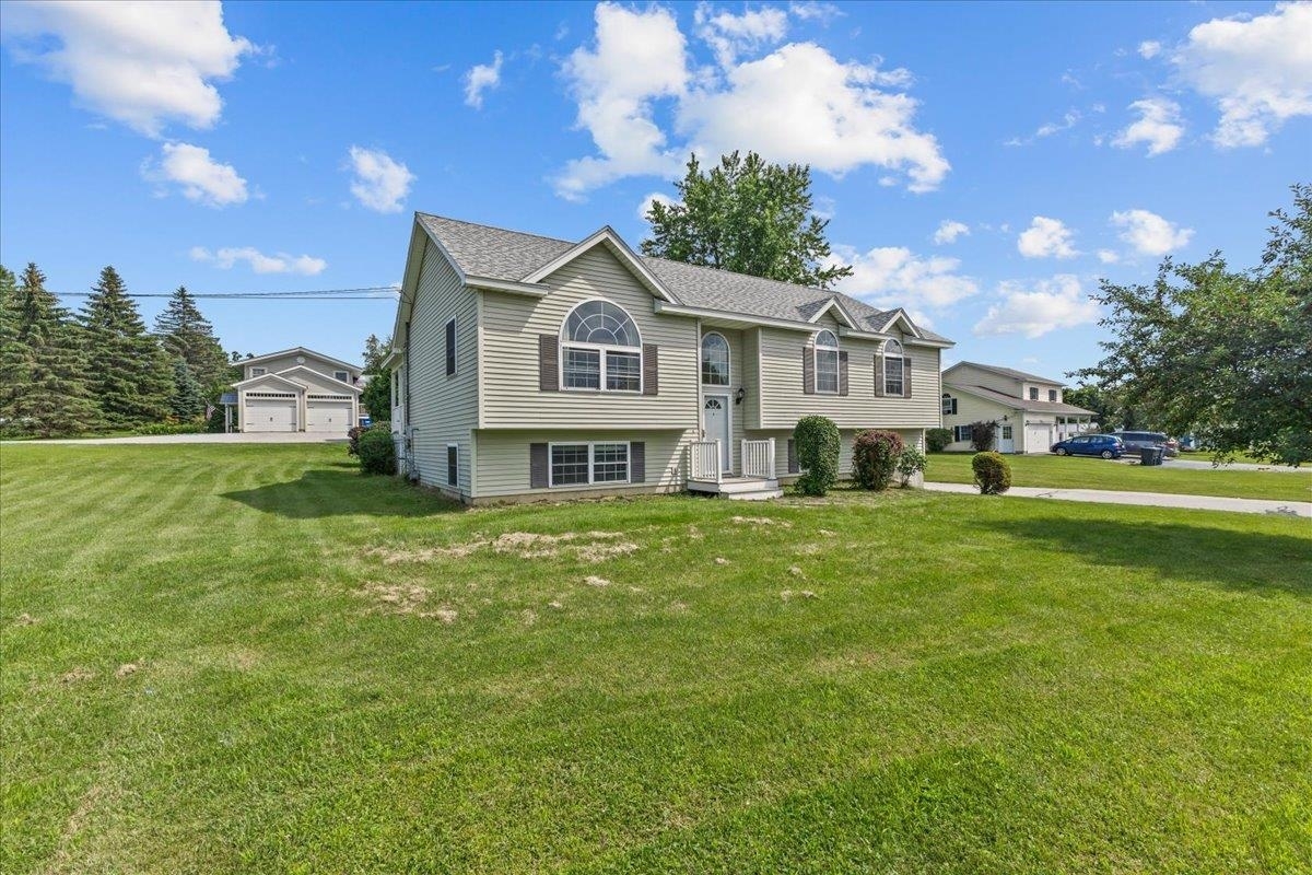 Property Photo:  12 Tanglewood Drive  VT 05478 