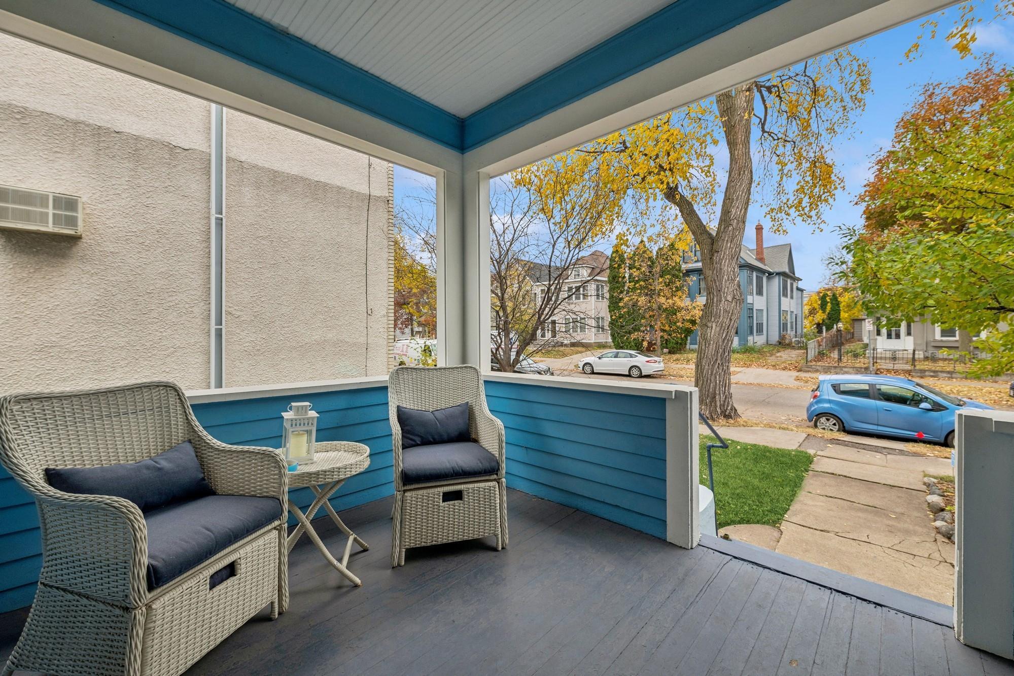 Property Photo:  2742 Dupont Avenue S  MN 55408 