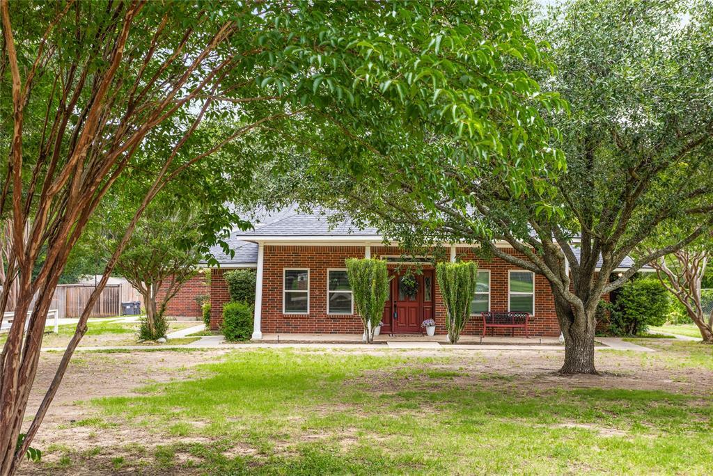 Property Photo:  230 Holder Trail  TX 75071 