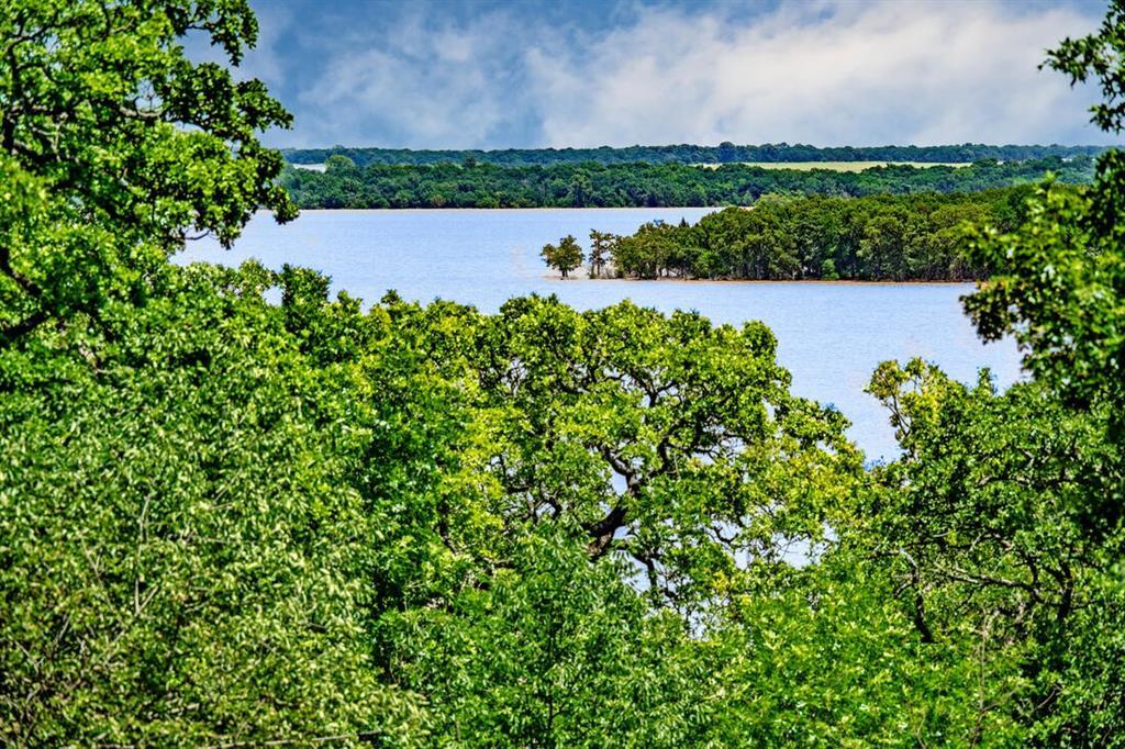 Property Photo:  40 Zumwalt Circle  TX 75076 