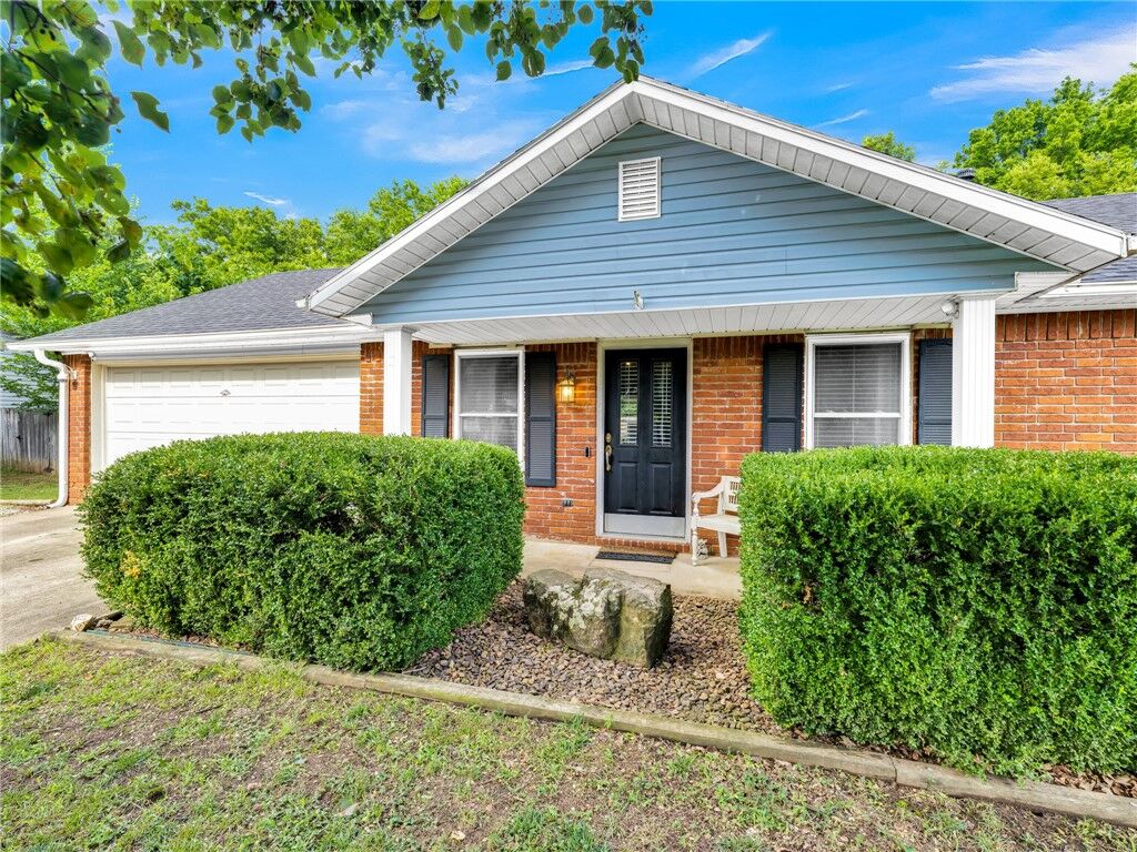 Property Photo: 224 N Christy Lane AR 72730