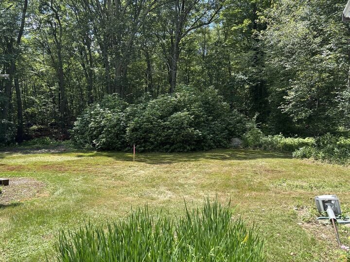 Property Photo:  4 Overdale Parkway 4  MA 01747 