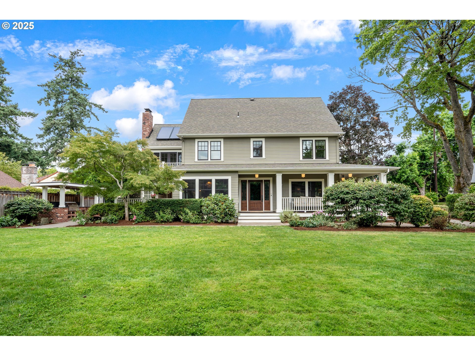 Property Photo: 6617 SE 30th Ave OR 97202