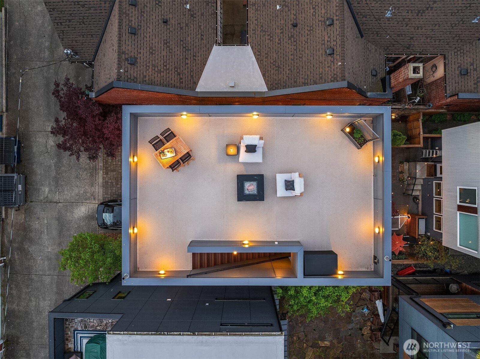 Property Photo: 1629 42nd Avenue E B WA 98112