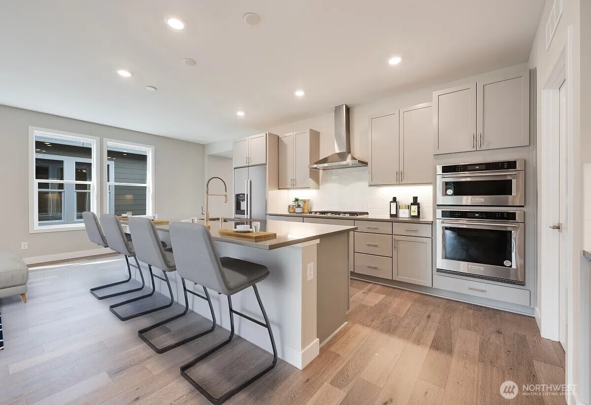 Property Photo: 21725 SE 292 Nd Place WA 98010