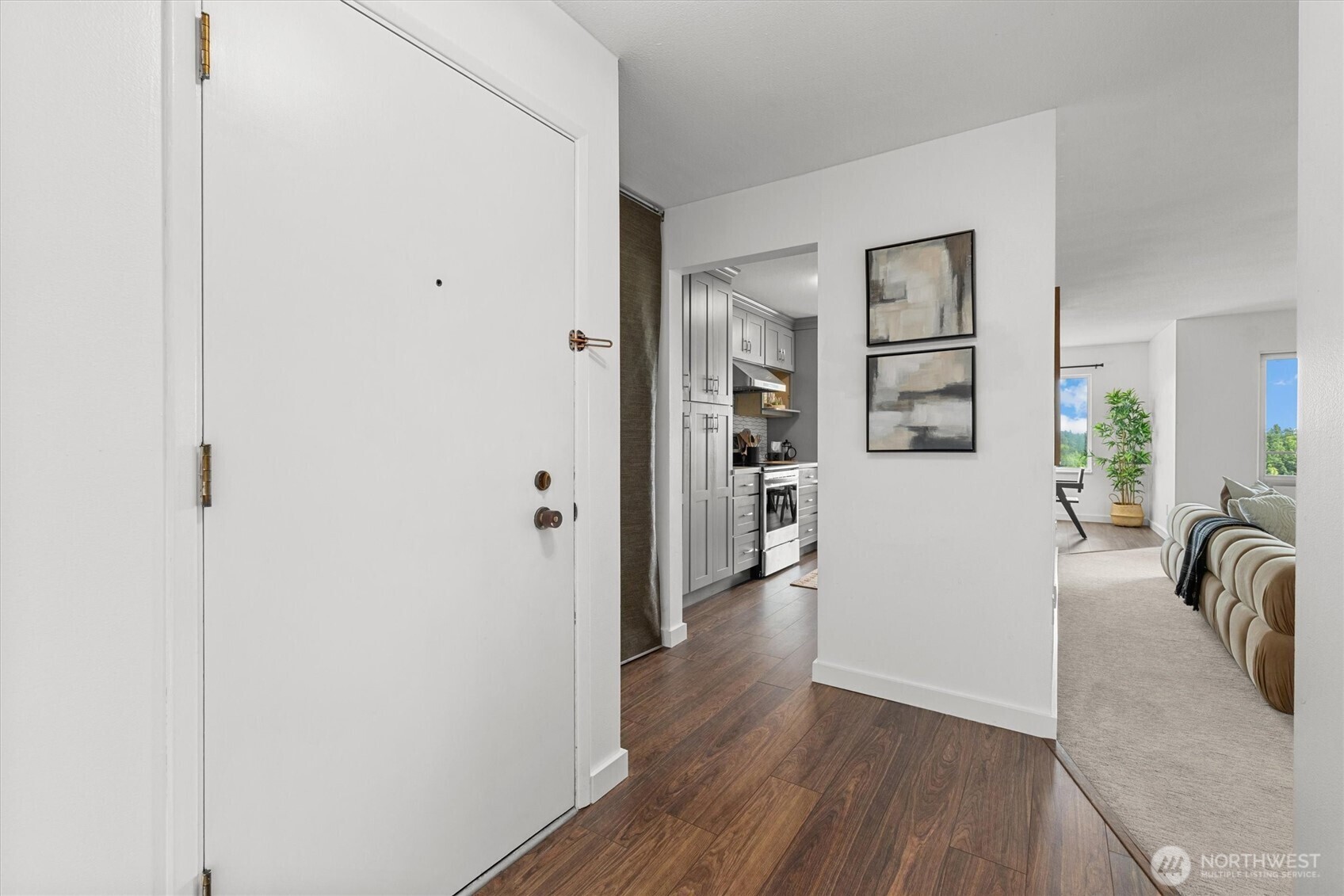 Property Photo: 4545 Sand Point Way NE 806 WA 98105