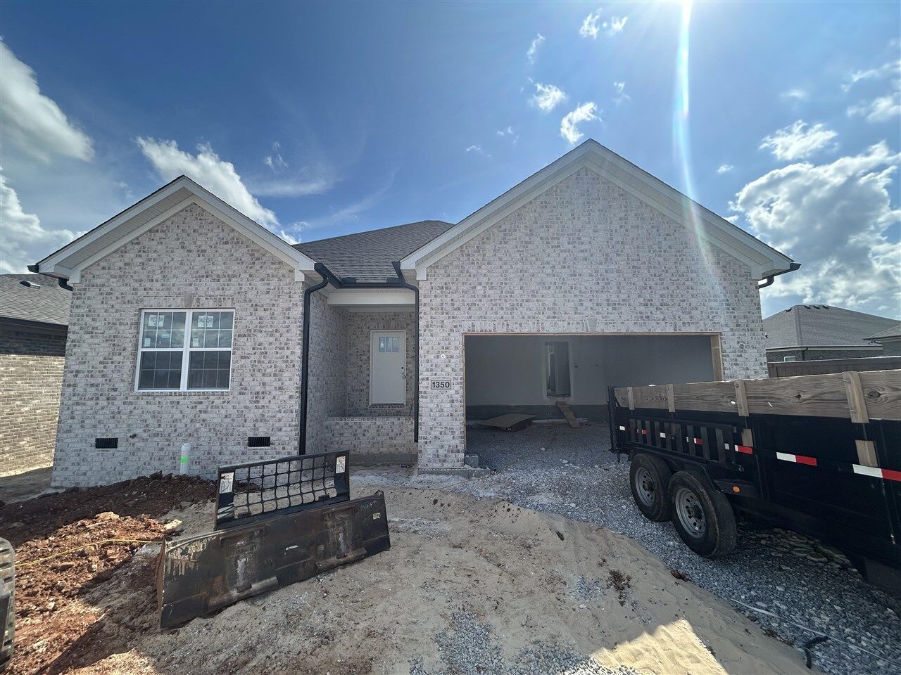 Property Photo: 1350 Helmsdale Avenue KY 42101