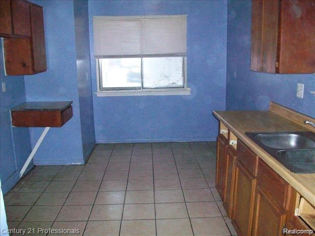Property Photo: 12801 Bentler Street MI 48223