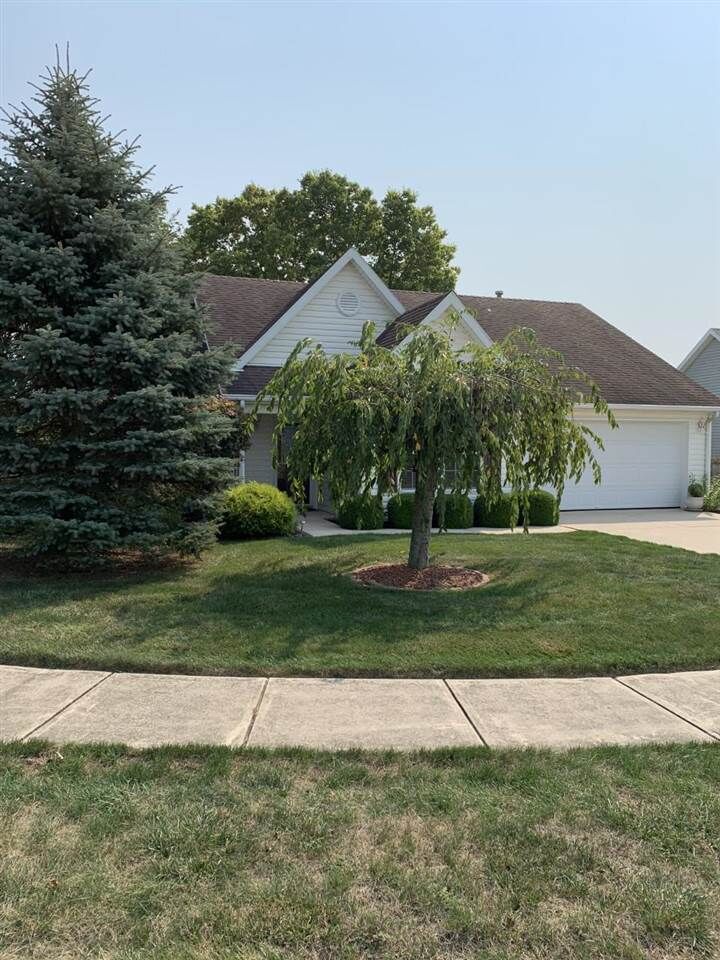 Property Photo: 2507 Oak Park Court IN 47374