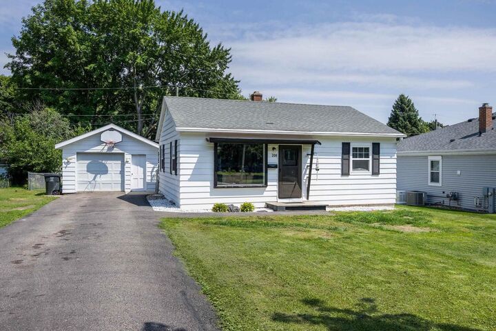208 West Taft Street  Stoughton WI 53589 photo