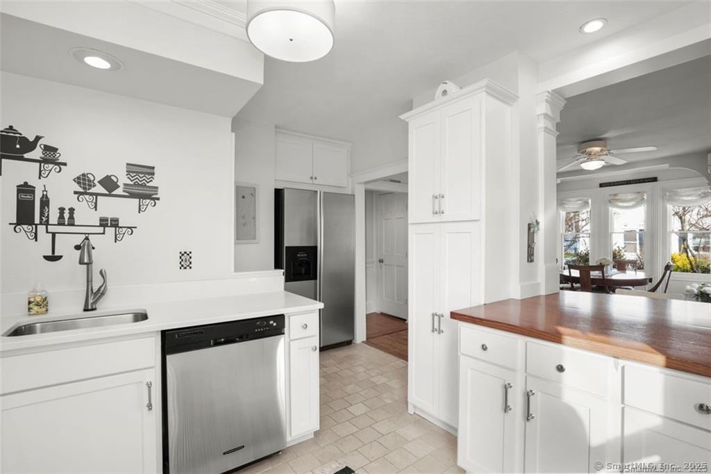 Property Photo: 18 Reed Street CT 06460