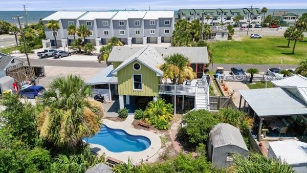 Property Photo:  105 Lovell Avenue  GA 31328 