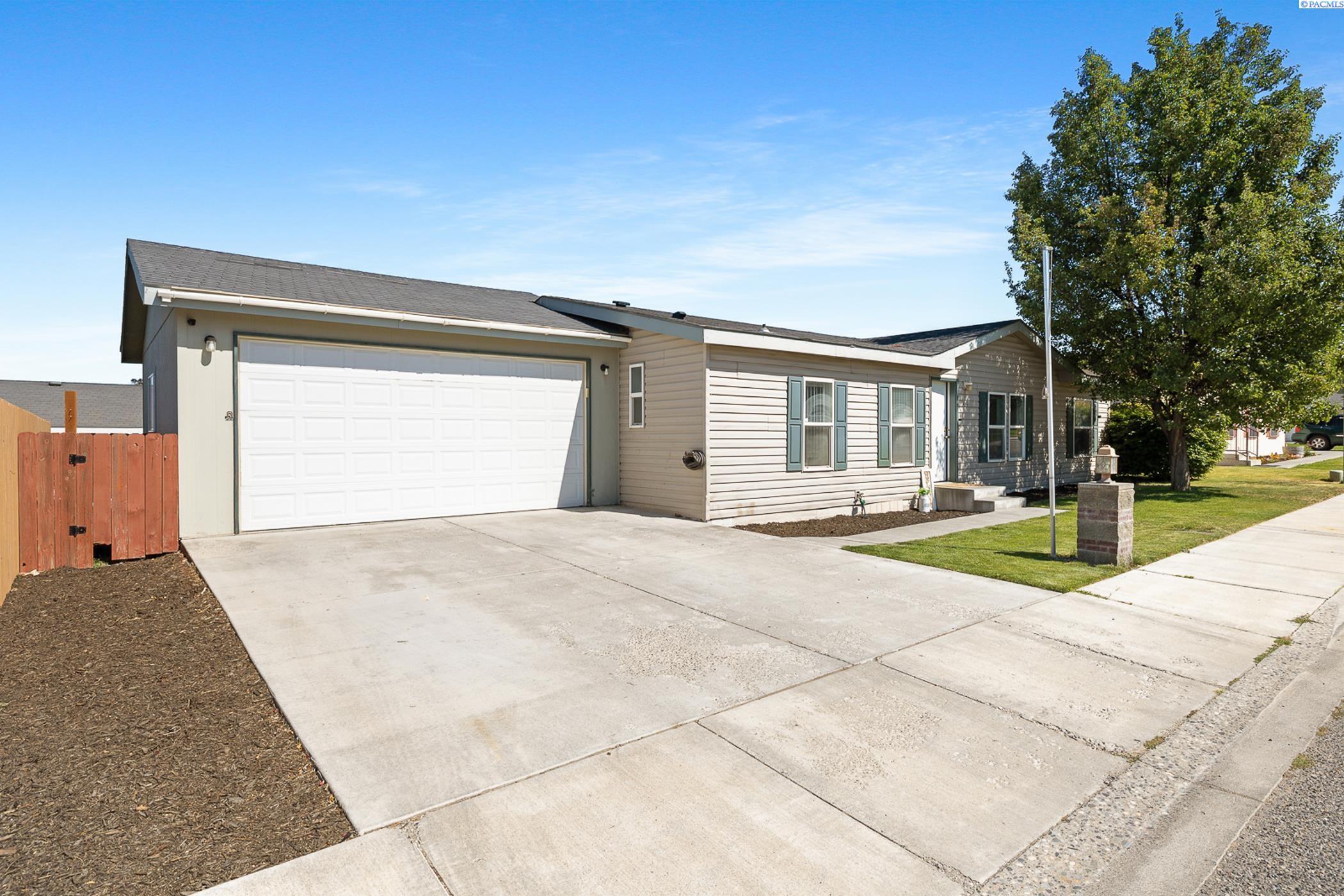 Property Photo: 509 S Yolo St WA 99336