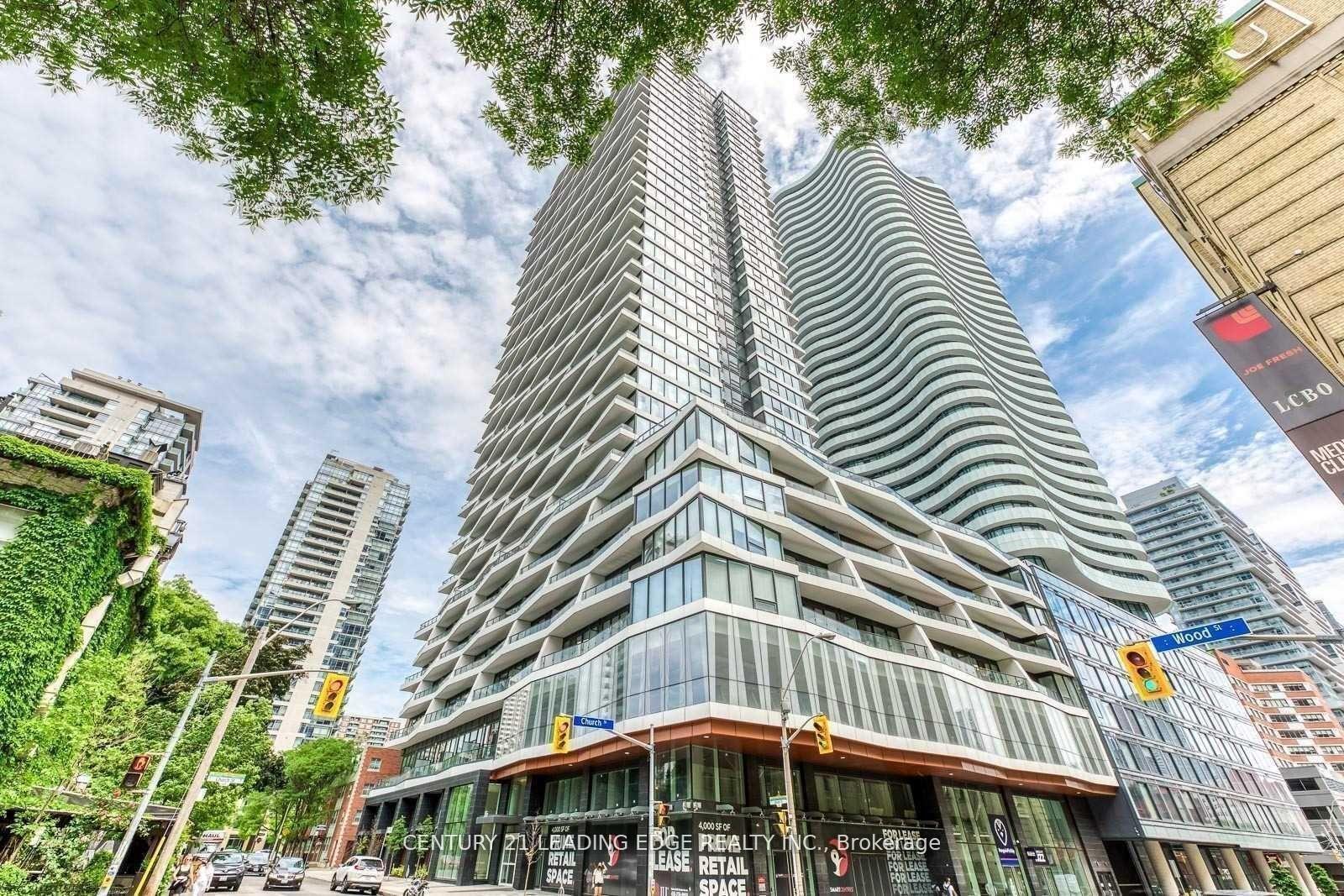 Property Photo: 85 Wood Street 719 ON M4Y 0E8