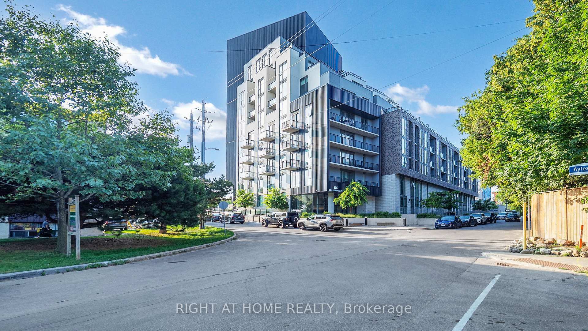 Property Photo: 90 Glen Everest Road 526 ON M1N 0C3