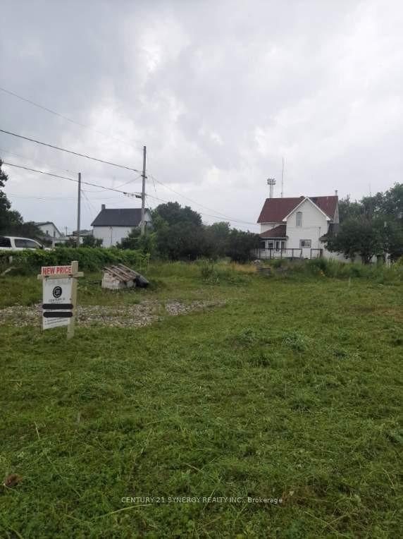 Property Photo:  24 King Street  ON K7A 3C9 