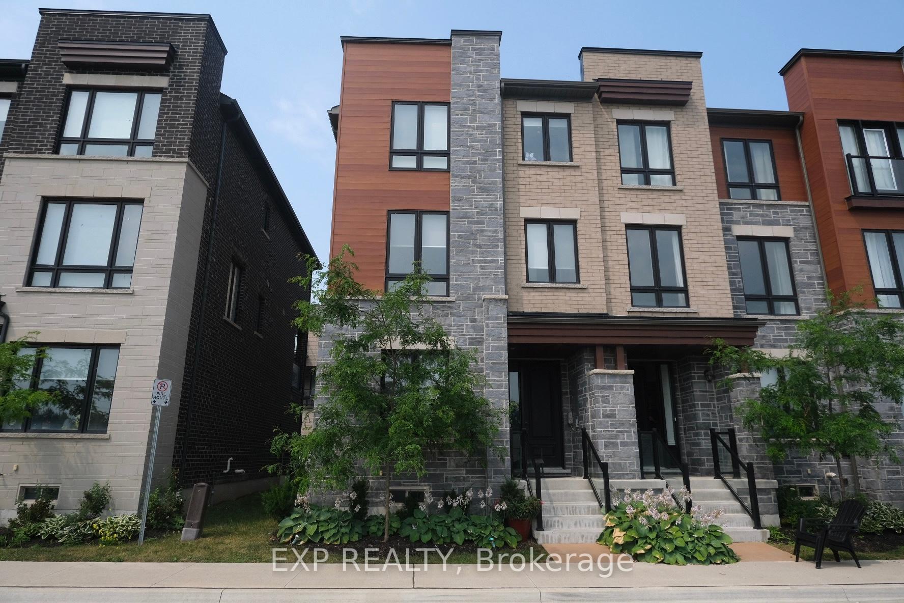 Property Photo: 34 Dockside Way ON L1N 0M6