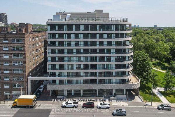 285 Avenue Road 502  Toronto ON M4V 2G8 photo