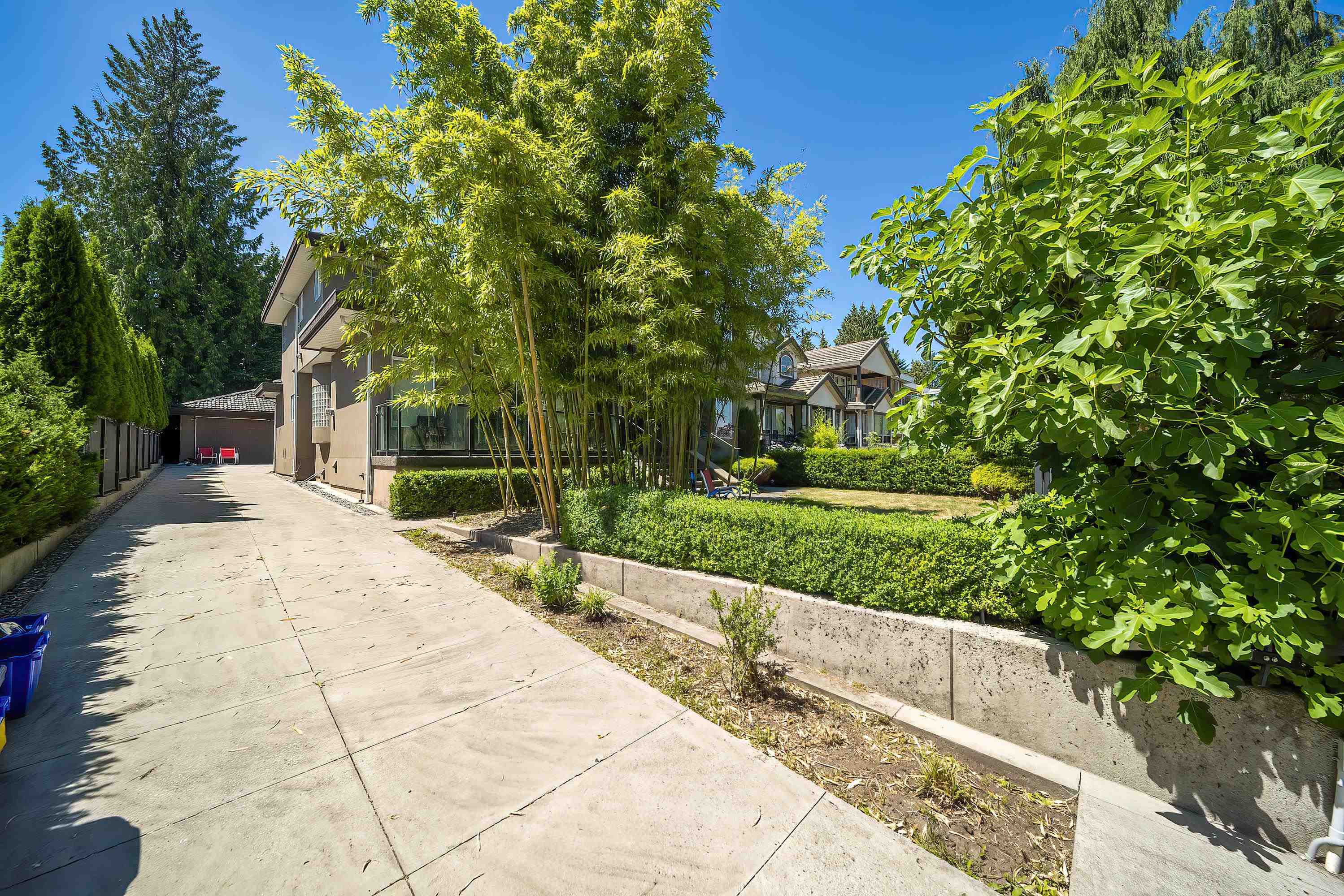 Photo de la propriété: 6337 Leibly Avenue BC V5E 3C9