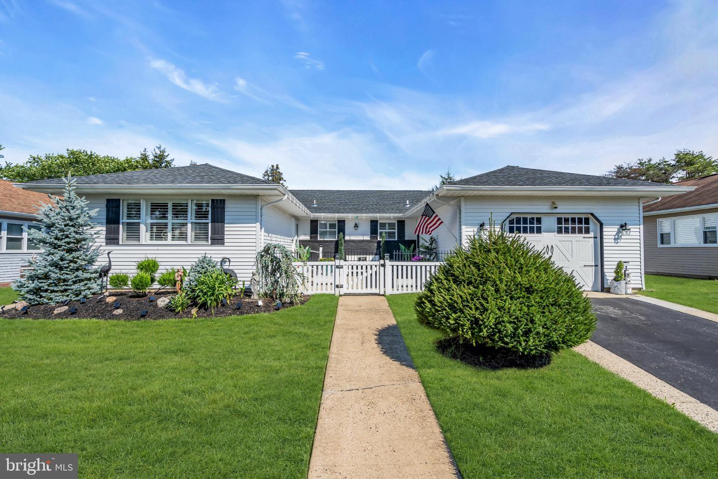 Property Photo:  46 Encinitas Drive  NJ 08757 