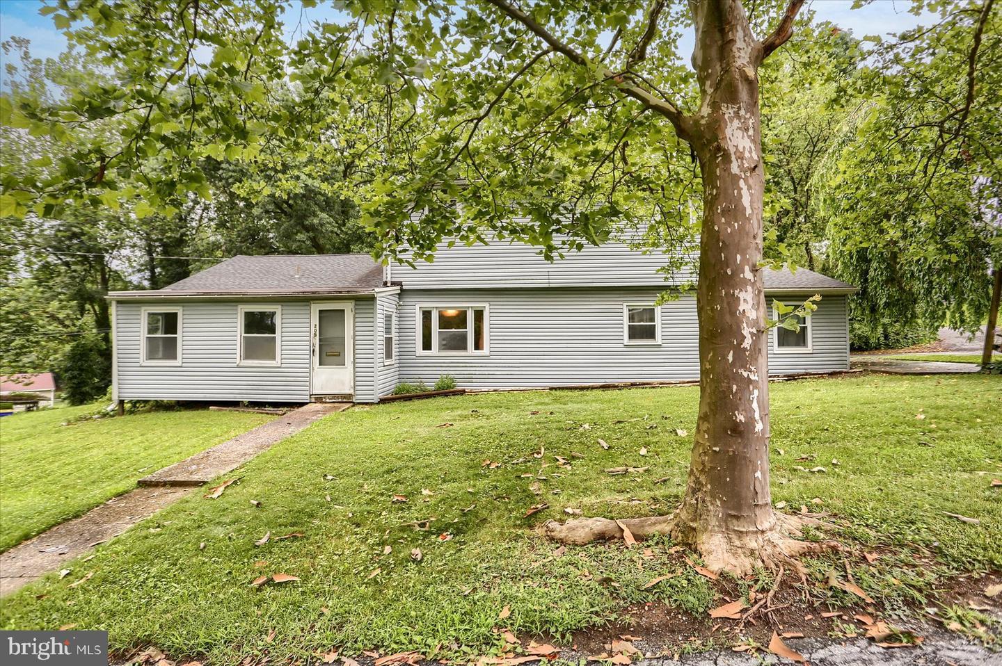 Property Photo: 205 West Avenue PA 17109