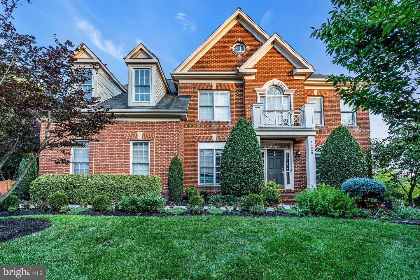 Property Photo: 18908 Goose Bluff Court VA 20176
