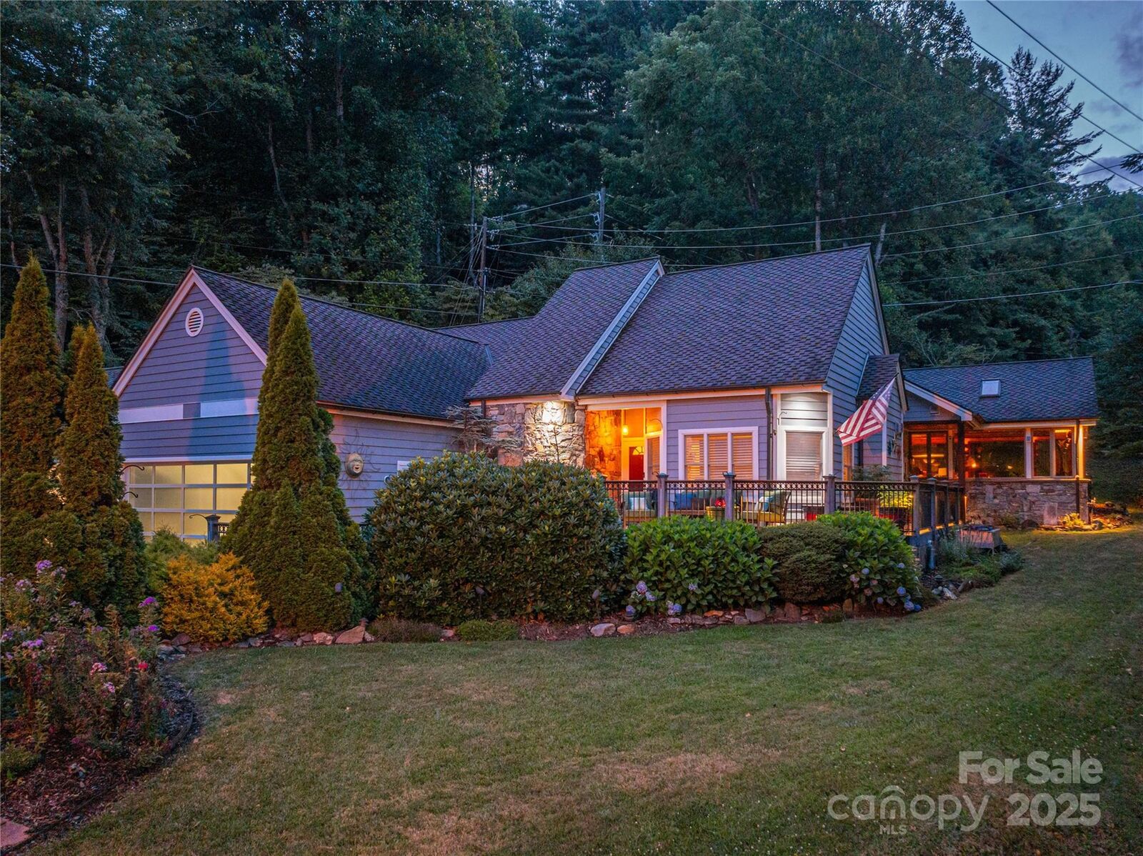 Property Photo: 845 Eagles Nest Road NC 28786