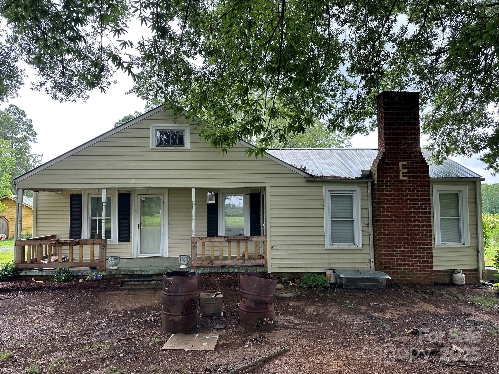 Property Photo: 30497 Orchard Lane NC 28001