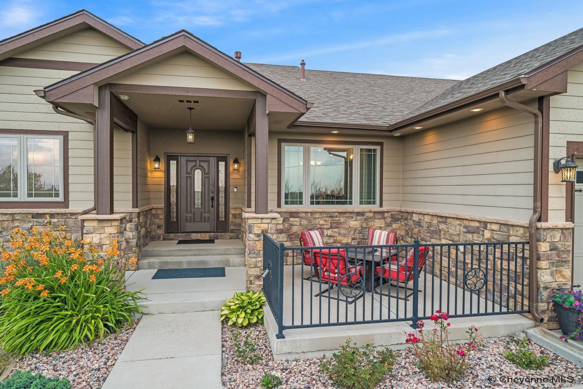 Property Photo:  8170 Ridge Rd  WY 82009-3545 