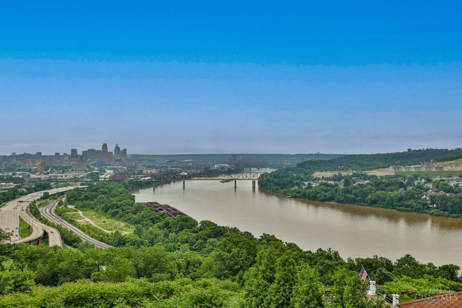 Property Photo:  542 Davenport Avenue  OH 45204 