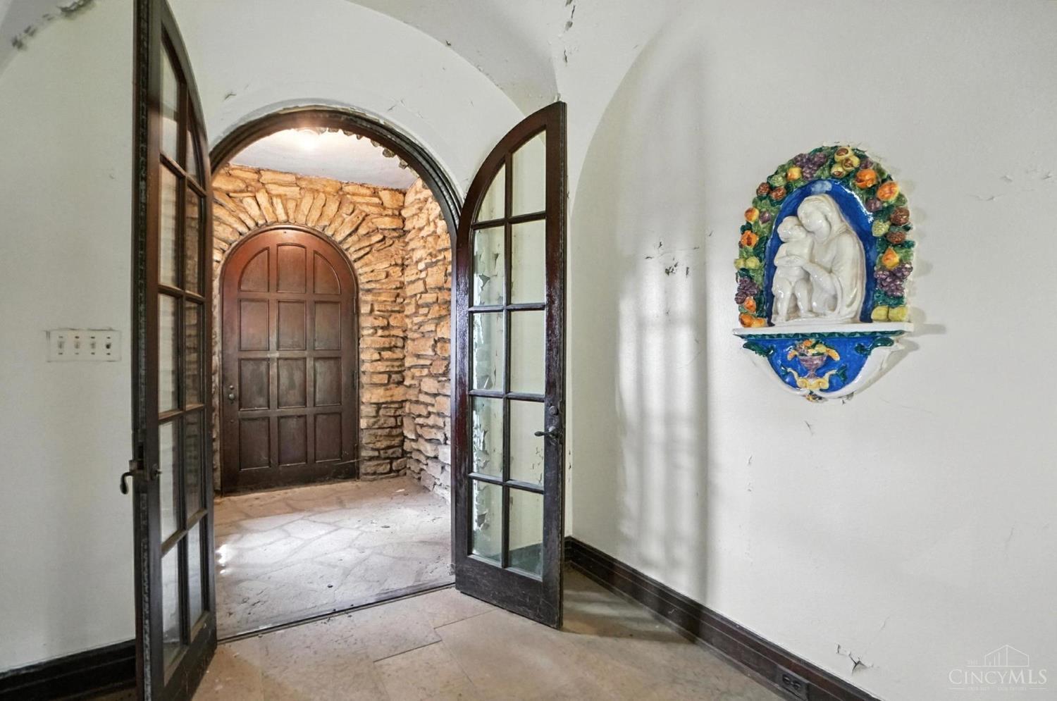 Property Photo:  740 N Fred Shuttlesworth Circle  OH 45229 