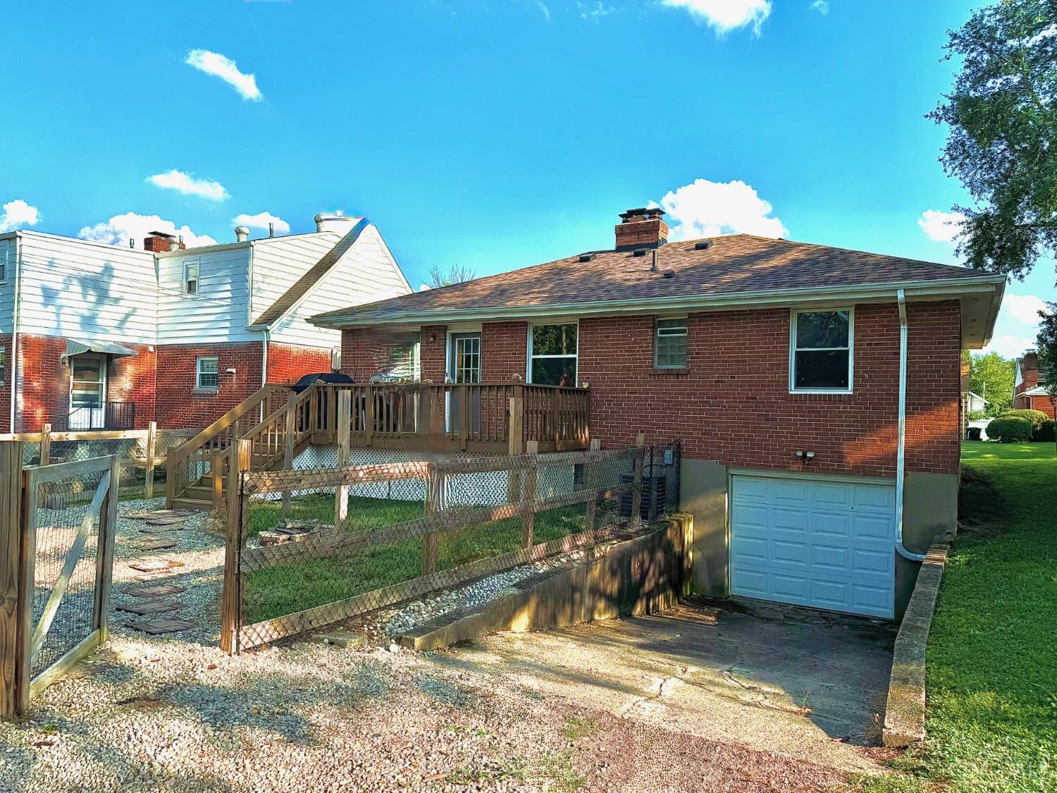 Property Photo:  116 Eggerding Drive  OH 45215 