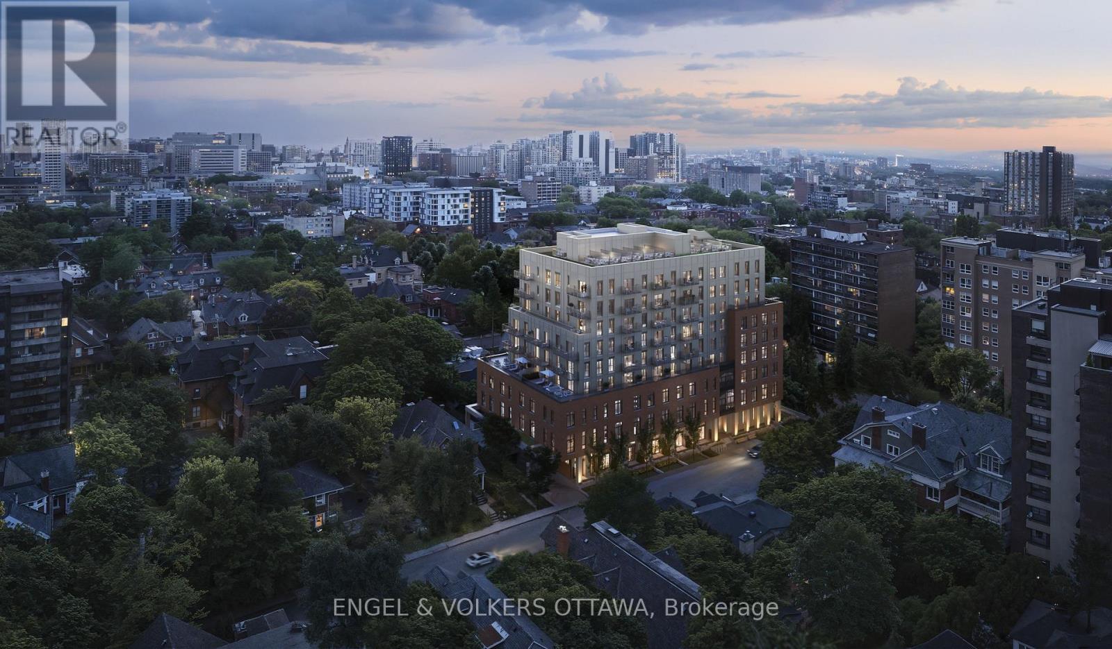 Property Photo: 8 Blackburn Avenue 809 ON K1N 7Z2
