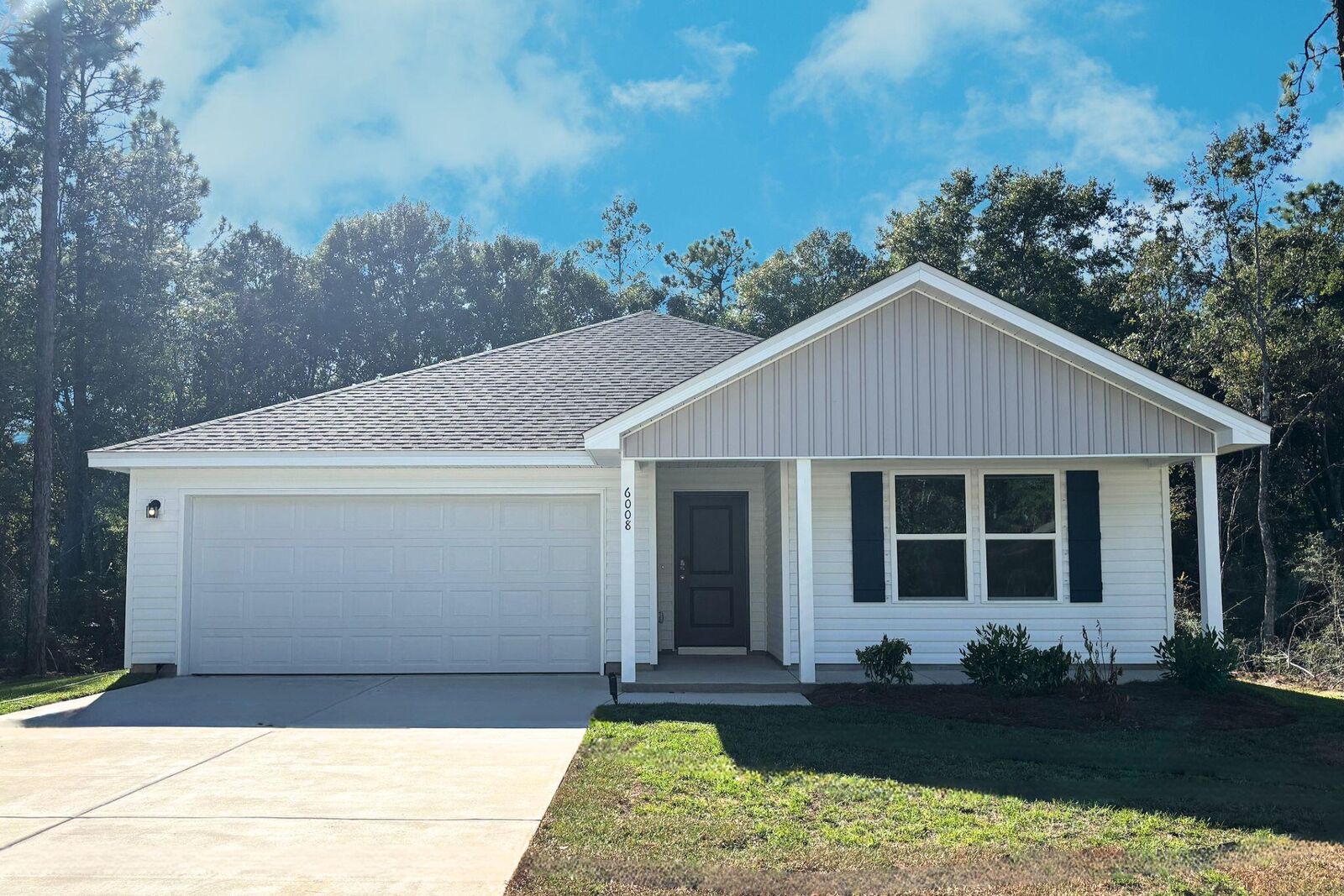 Property Photo: 6008 Hidden Knoll Court FL 32539
