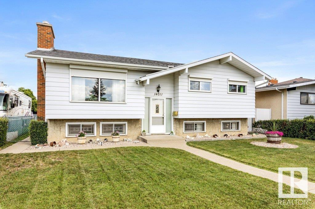 Property Photo:  14011 96 Street NW  AB T5E 5Z3 