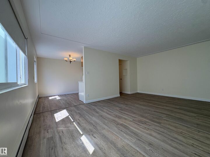 Property Photo:  10625 107 Avenue NW 6  AB T5H 0W5 