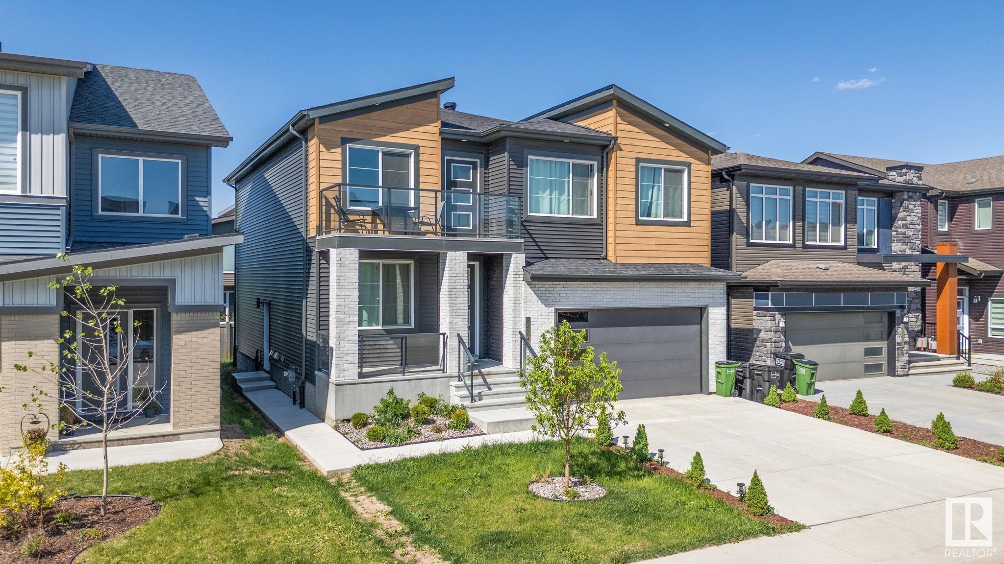 Property Photo:  6474 King Wynd SW  AB T6W 1A5 