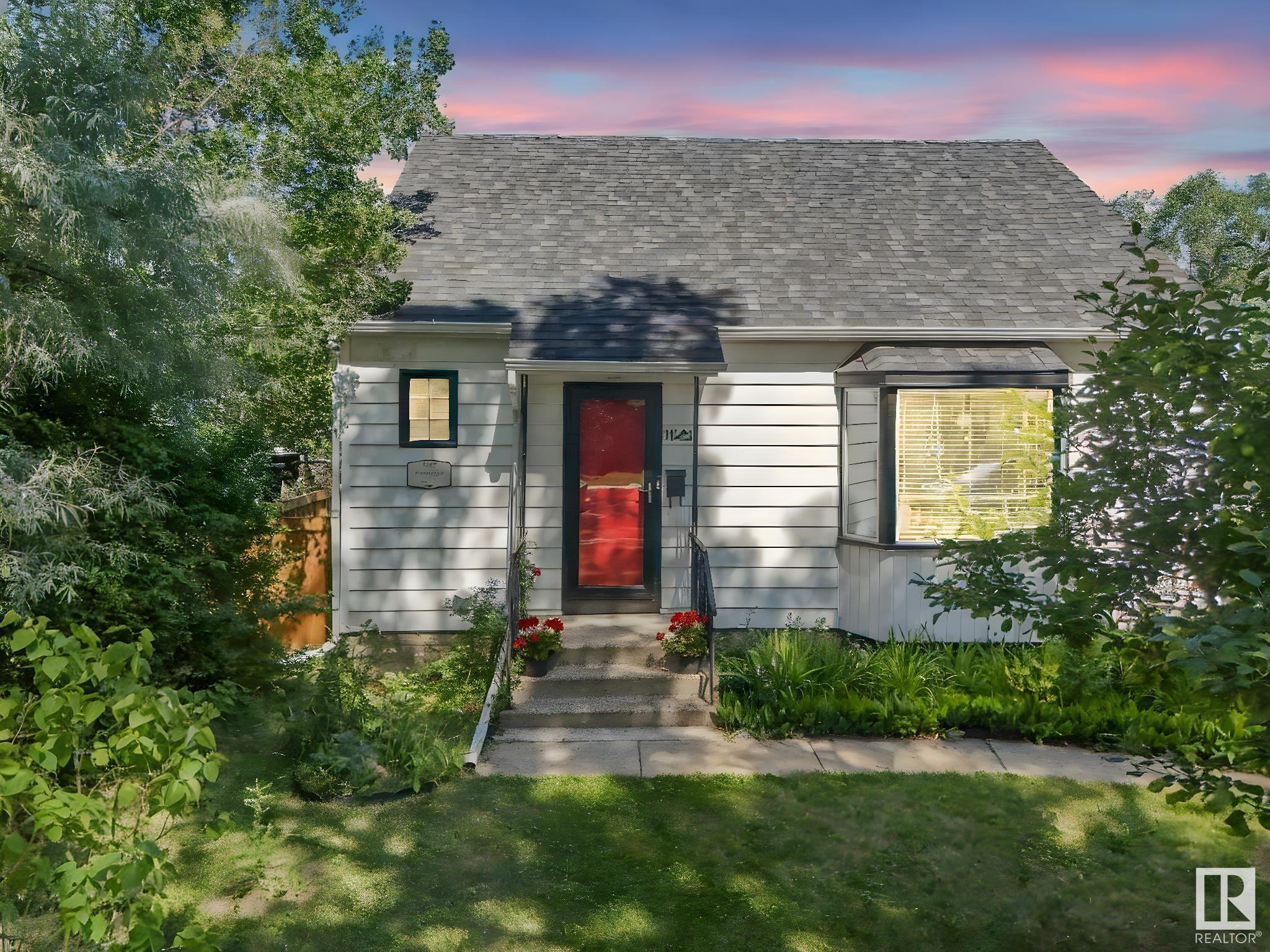 11421 71 Street NW  Edmonton AB T5B 1V8 photo
