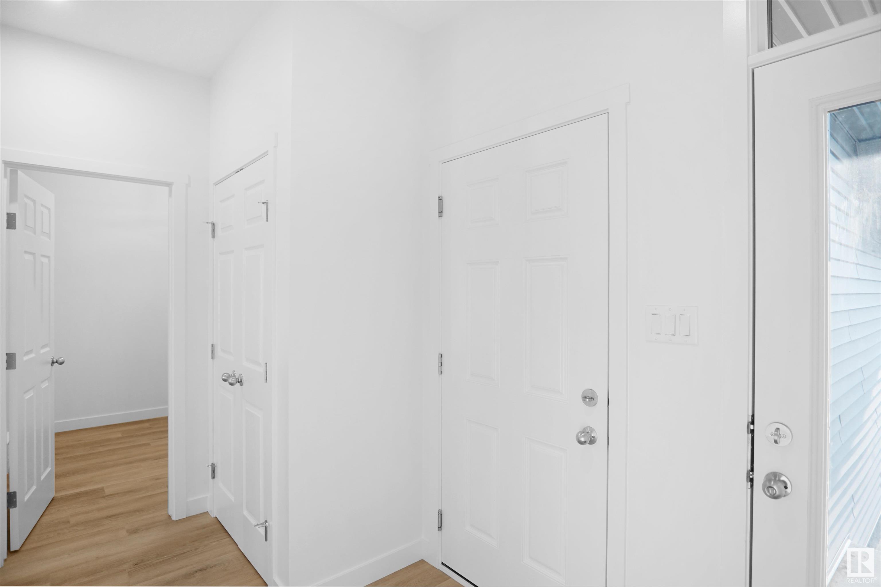 Property Photo:  22920 82 Avenue NW  AB T5T 4N5 