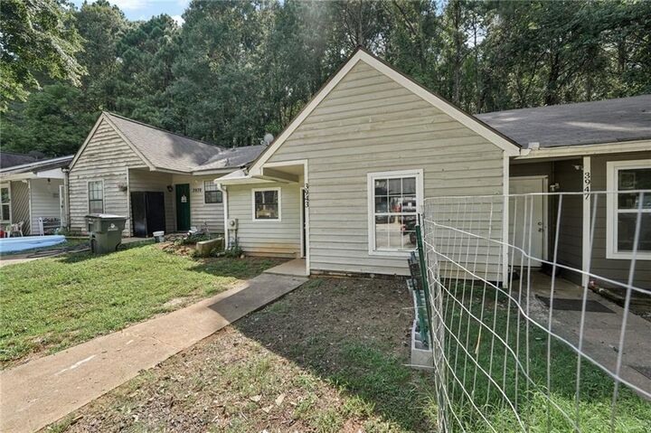 Property Photo: 3943 Henry Court GA 30101