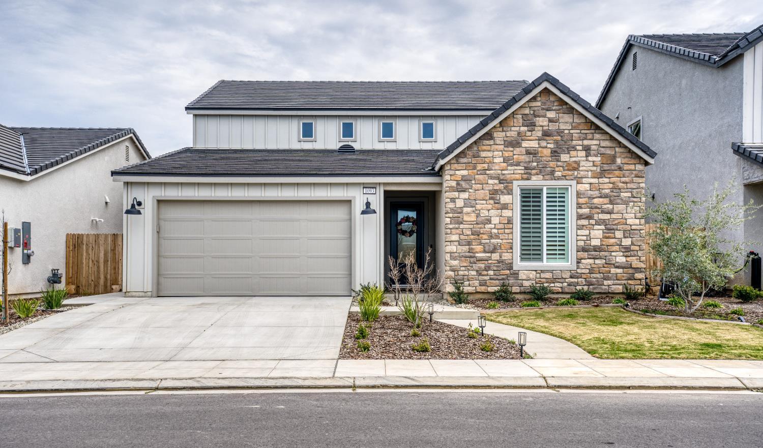 Property Photo: 1093 Traverse Drive CA 93636