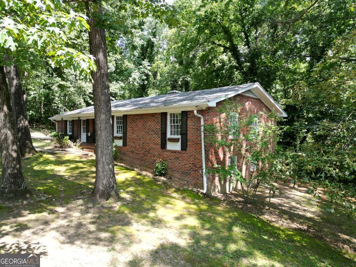 Property Photo: 206 Hammond Drive GA 30747