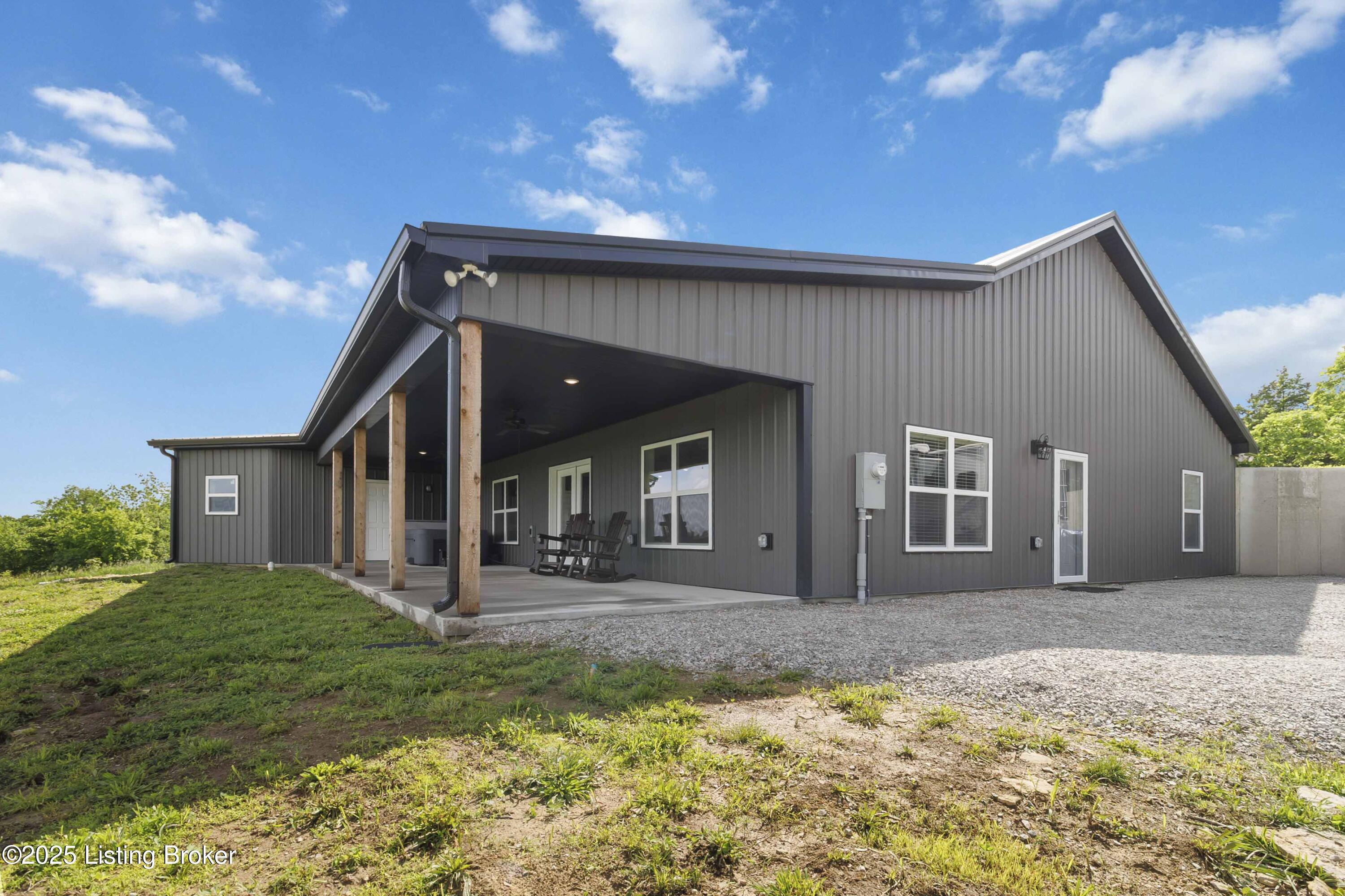 Property Photo: 160 Claylick Church Rd KY 40372